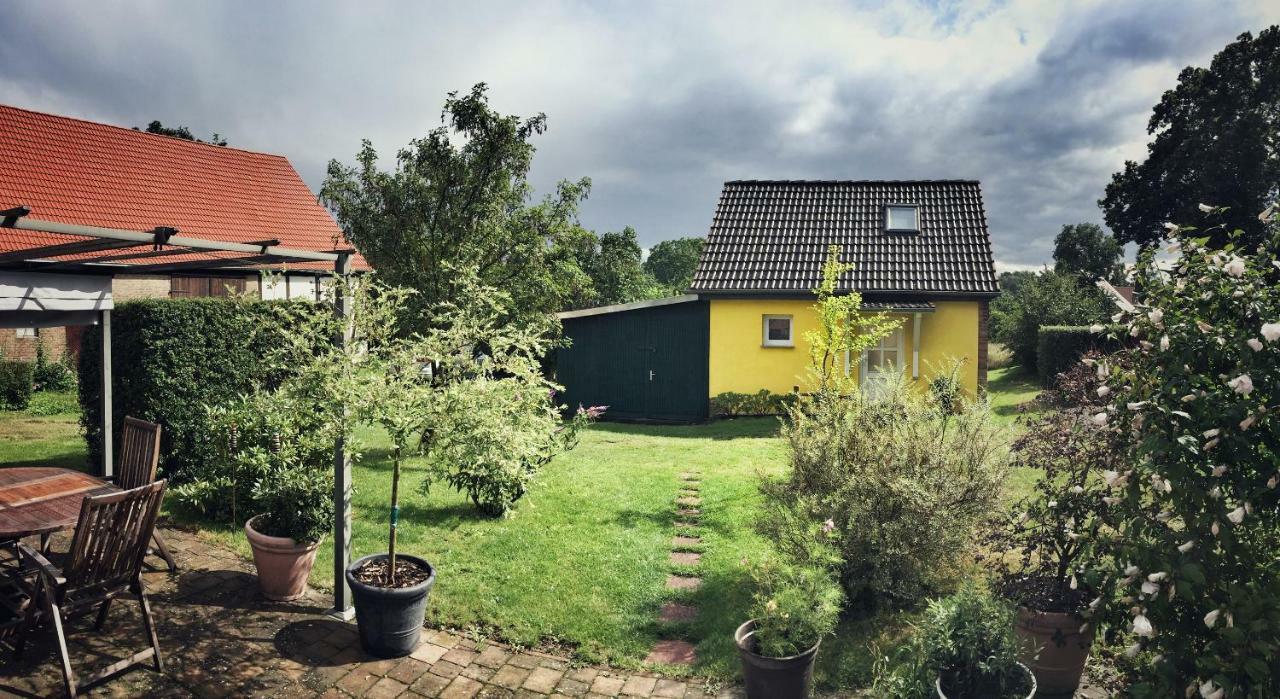 Gästehaus A+C Bovet Wesenberg Exterior foto
